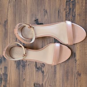 Tory Burch Cecile neutral & gold Leather city block sandal